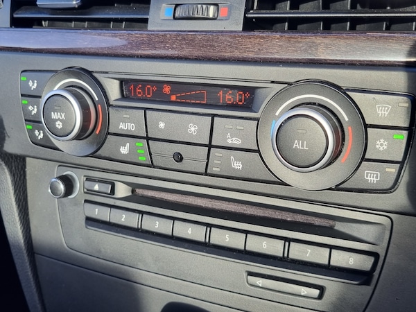 Used BMW 3 Series 2012 for sale - 76246054: Photo 12