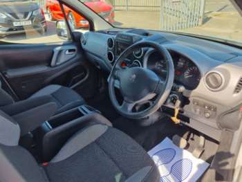Used Peugeot Partner Tepee 2016 for sale - 74530454: Photo