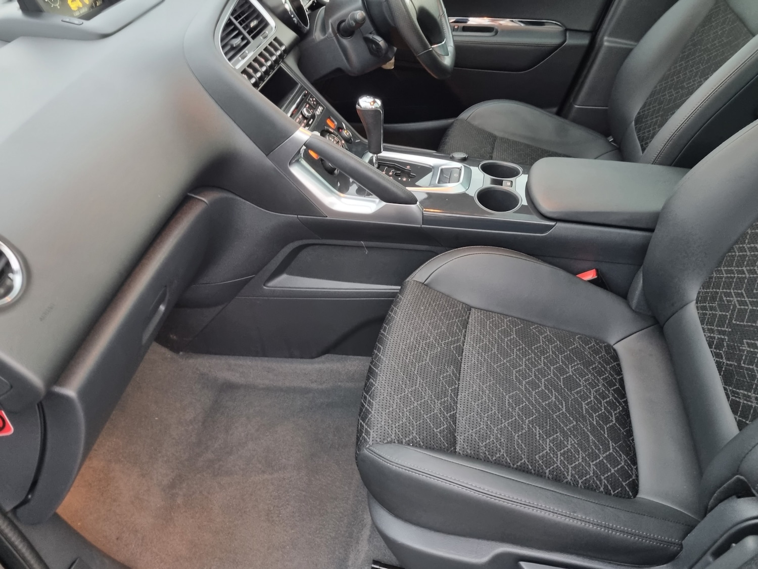 Used Peugeot 3008 2016 for sale - 76552113: Photo 14