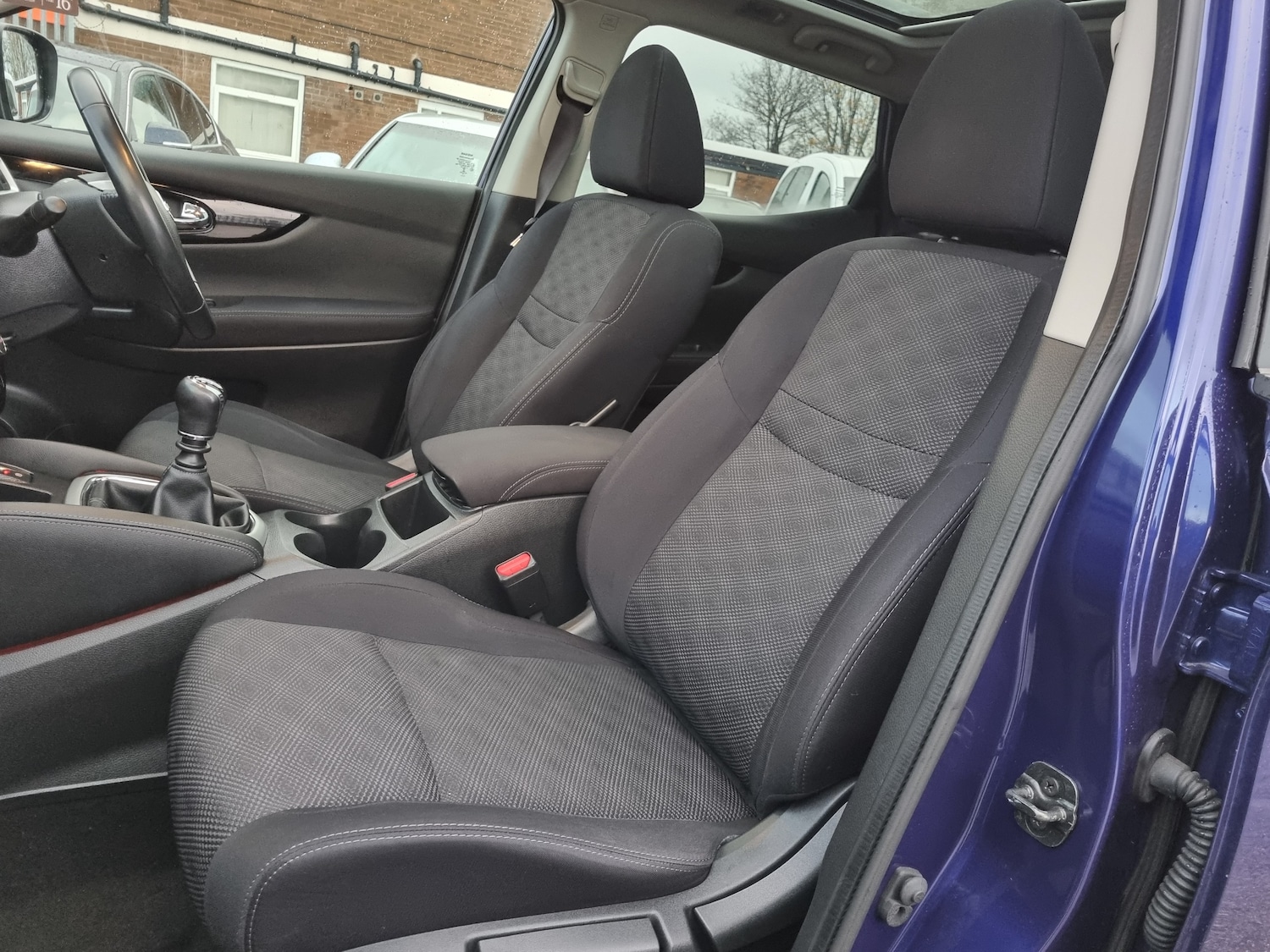 Used Nissan Qashqai 2015 for sale - 76616870: Photo 21