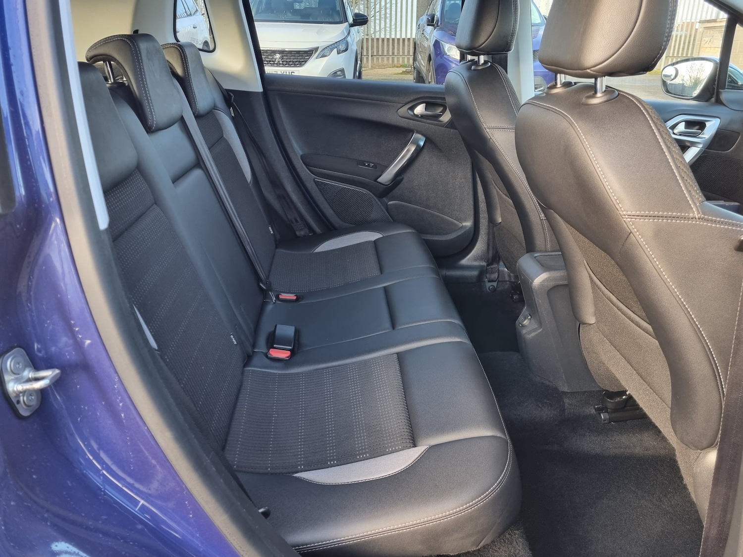 Used Peugeot 2008 2015 for sale - 76804328: Photo 18