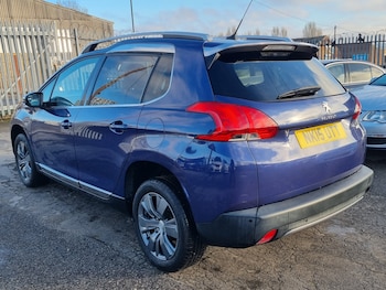 Used Peugeot 2008 2015 for sale - 76804328: Photo