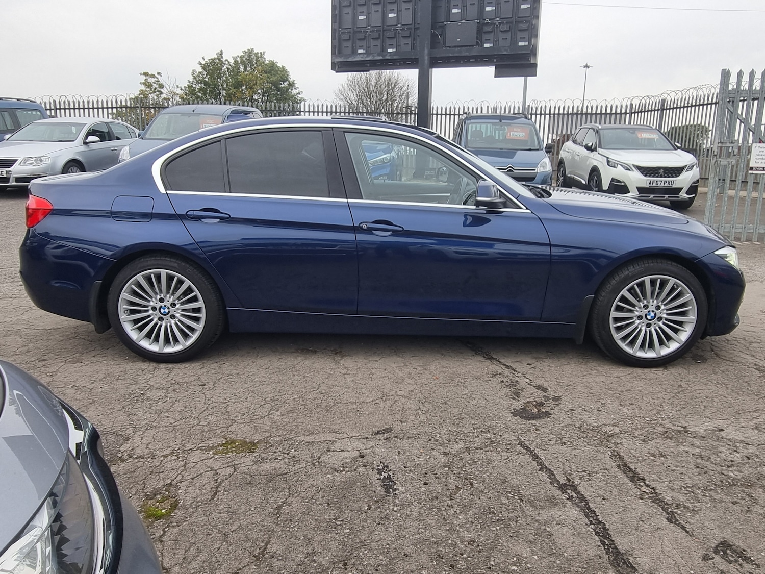 Used BMW 3 Series 2015 for sale - 76313794: Photo 5