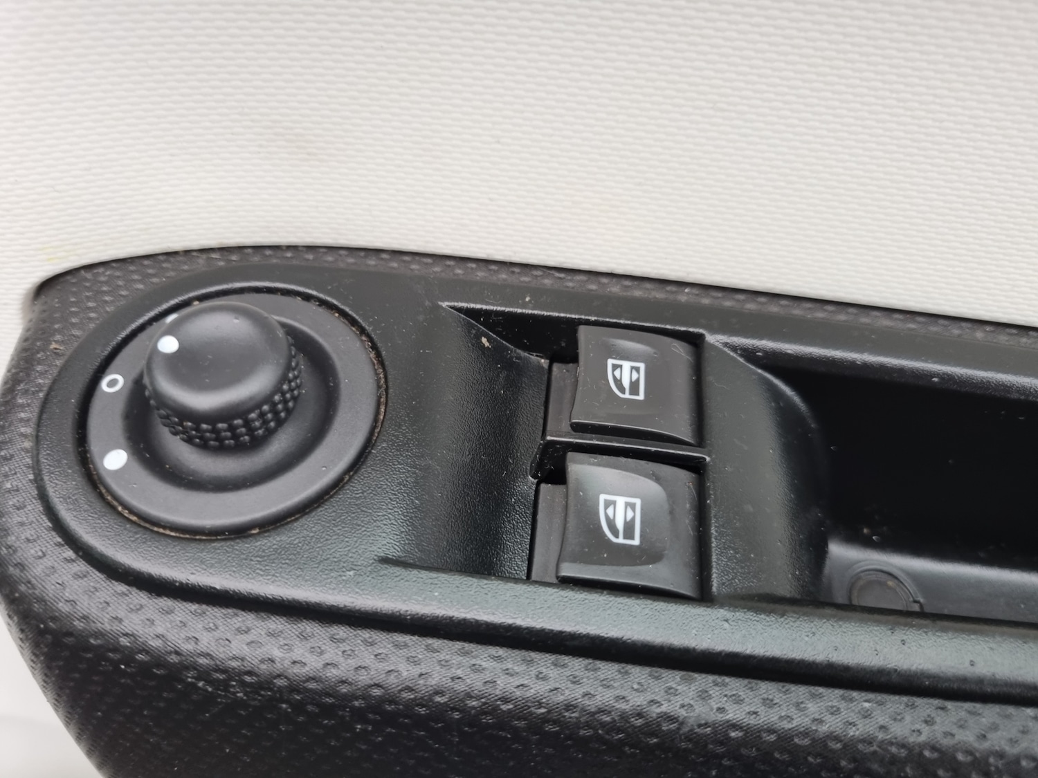 Used Renault Twingo 2015 for sale - 76883937: Photo 10