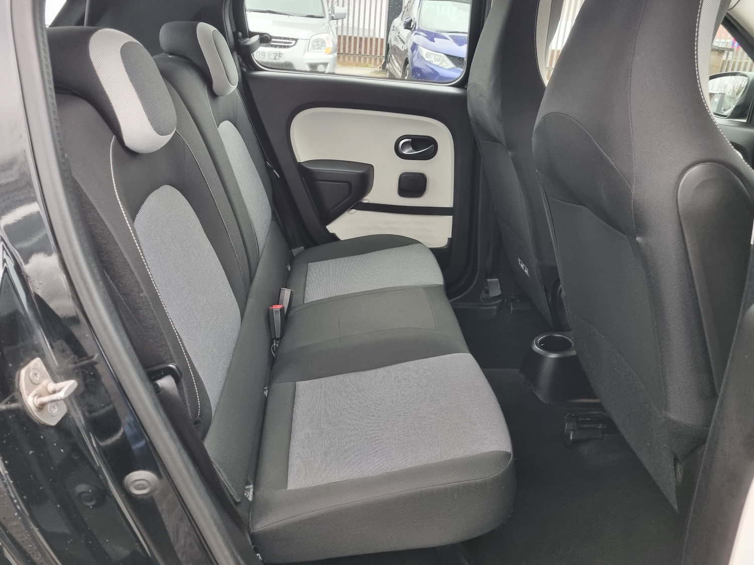 Used Renault Twingo 2015 for sale - 76883937: Photo 16