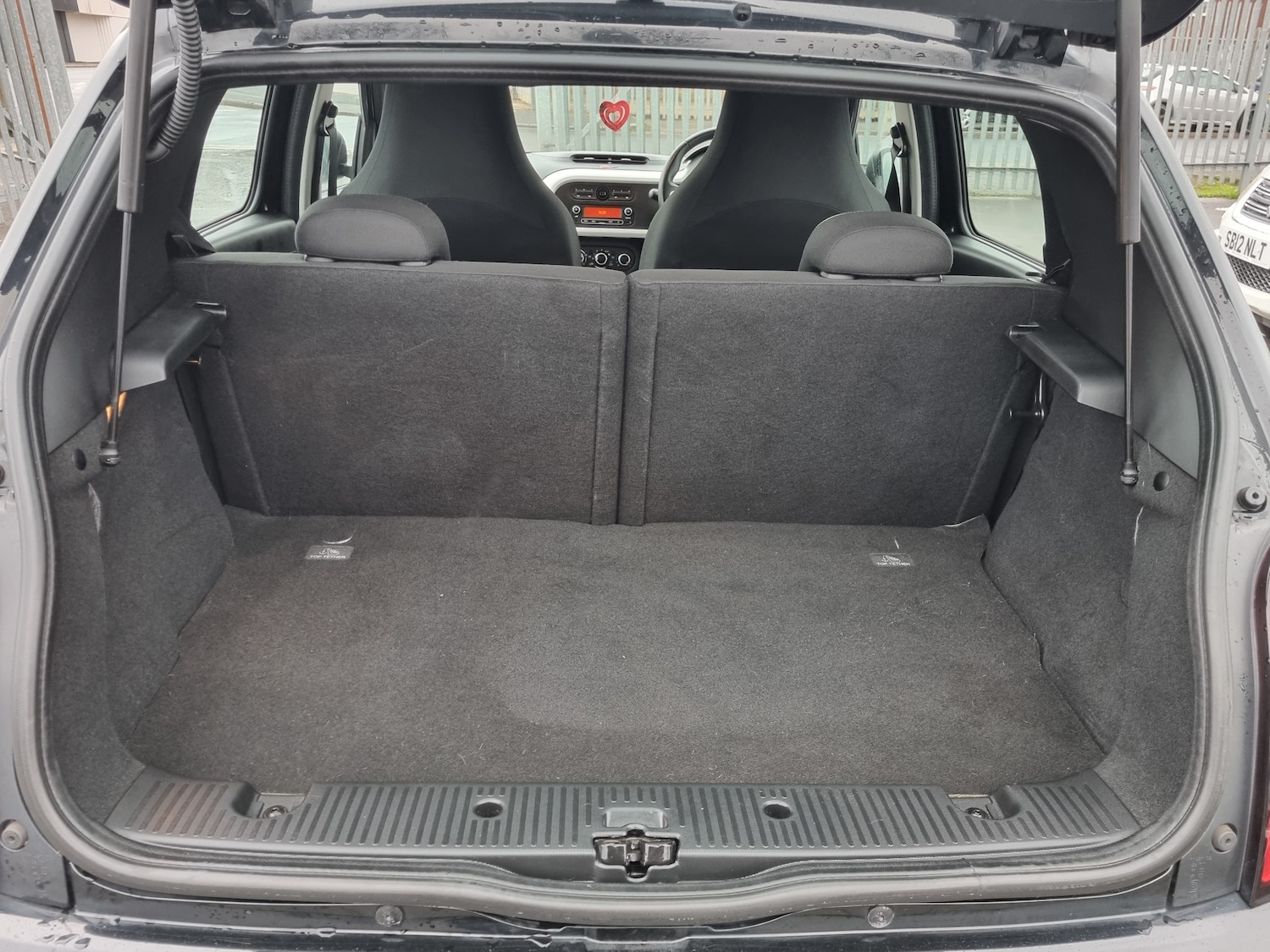 Used Renault Twingo 2015 for sale - 76883937: Photo 17