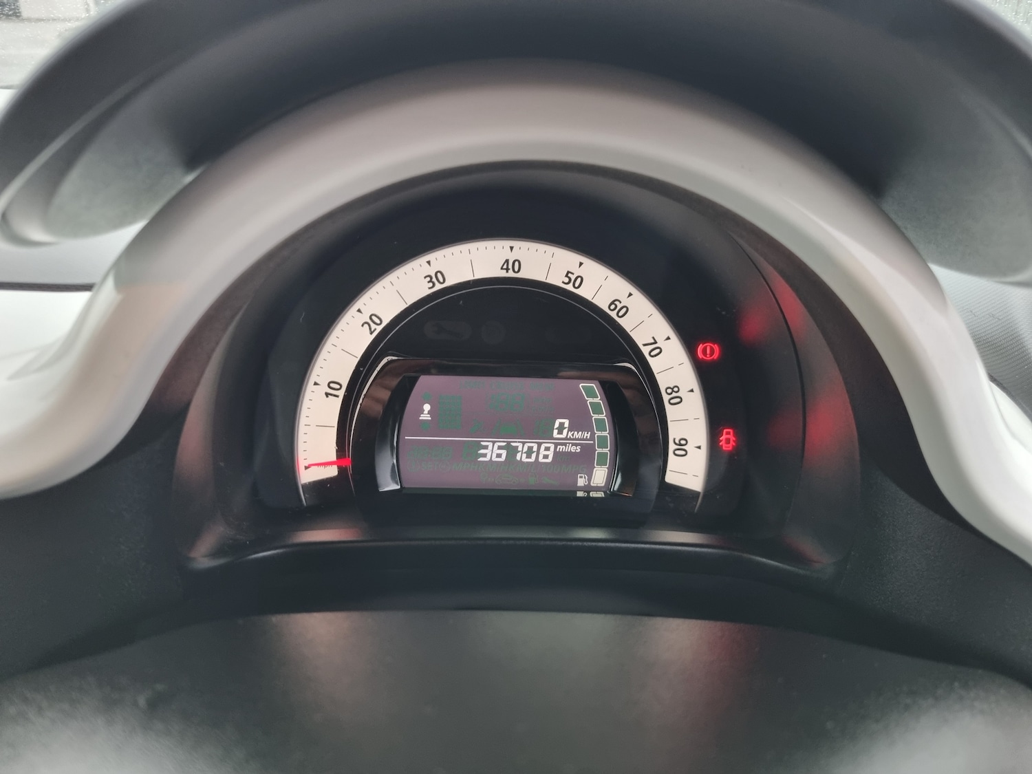 Used Renault Twingo 2015 for sale - 76883937: Photo 9