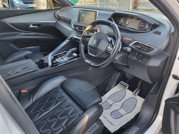 Used Peugeot 3008 2017 for sale - 76191402: Photo 2