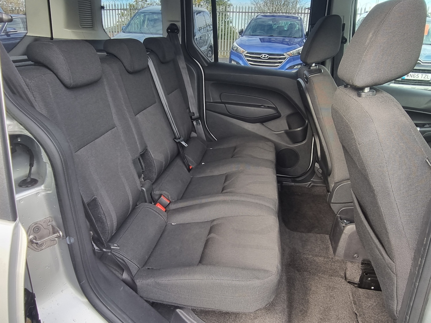 Used Ford Tourneo Connect 2014 for sale - 76376796: Photo 16