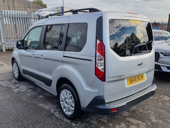 Used Ford Tourneo Connect 2014 for sale - 76376796: Photo