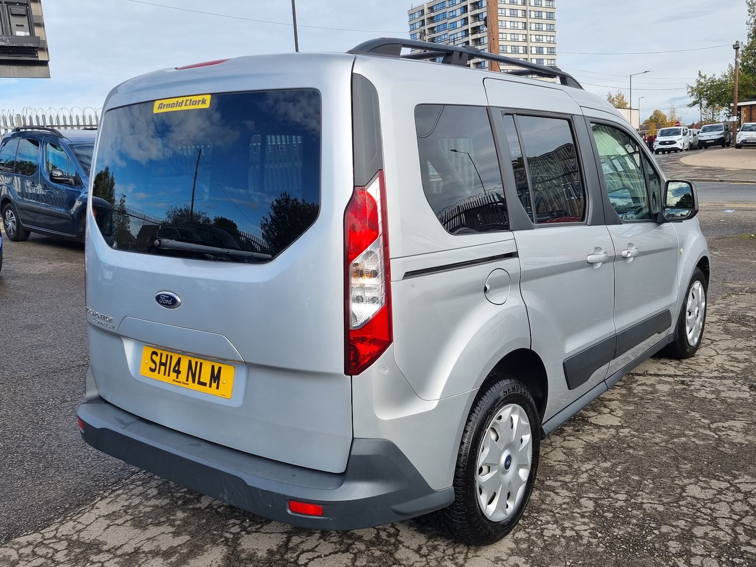 Used Ford Tourneo Connect 2014 for sale - 76376796: Photo 6
