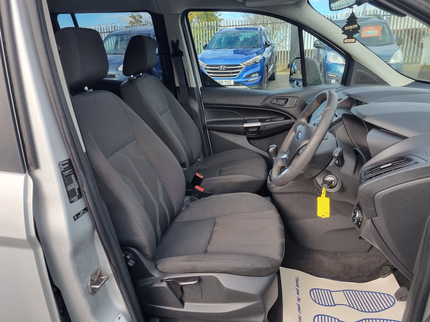 Used Ford Tourneo Connect 2014 for sale - 76376796: Photo 7