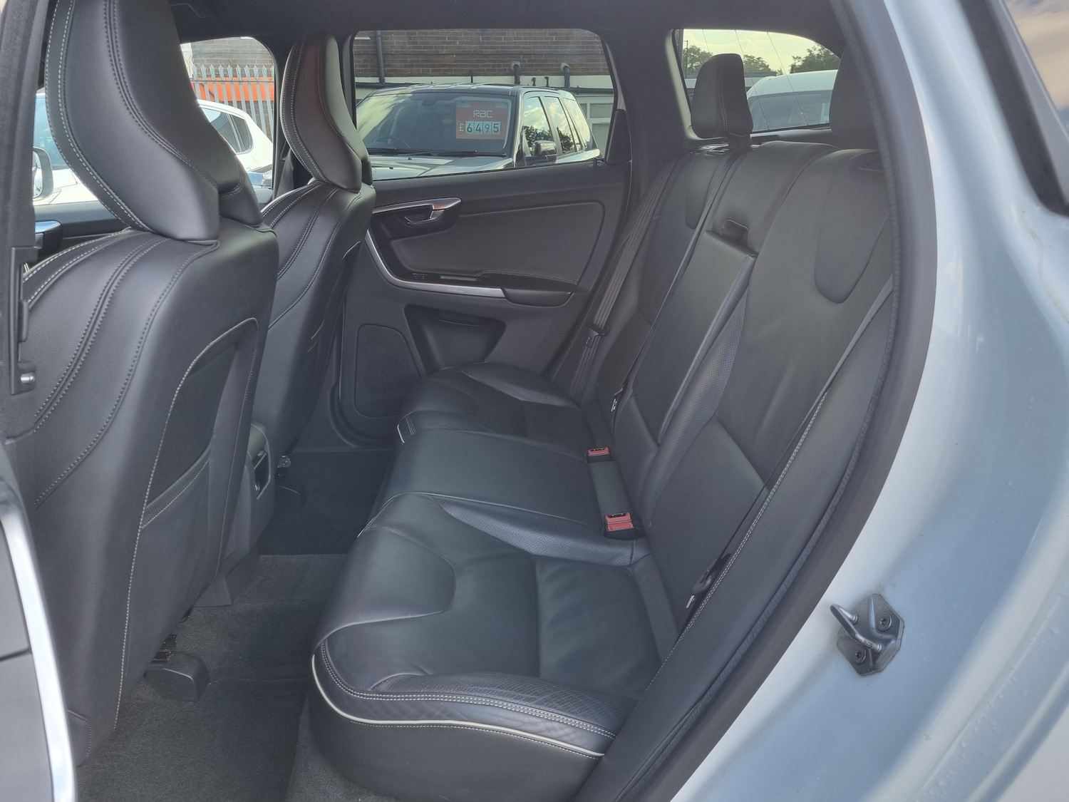 Used Volvo XC60 2015 for sale - 76096293: Photo 15