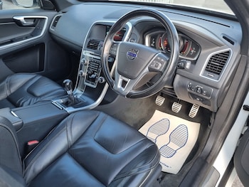 Used Volvo XC60 2015 for sale - 76096293: Photo 2