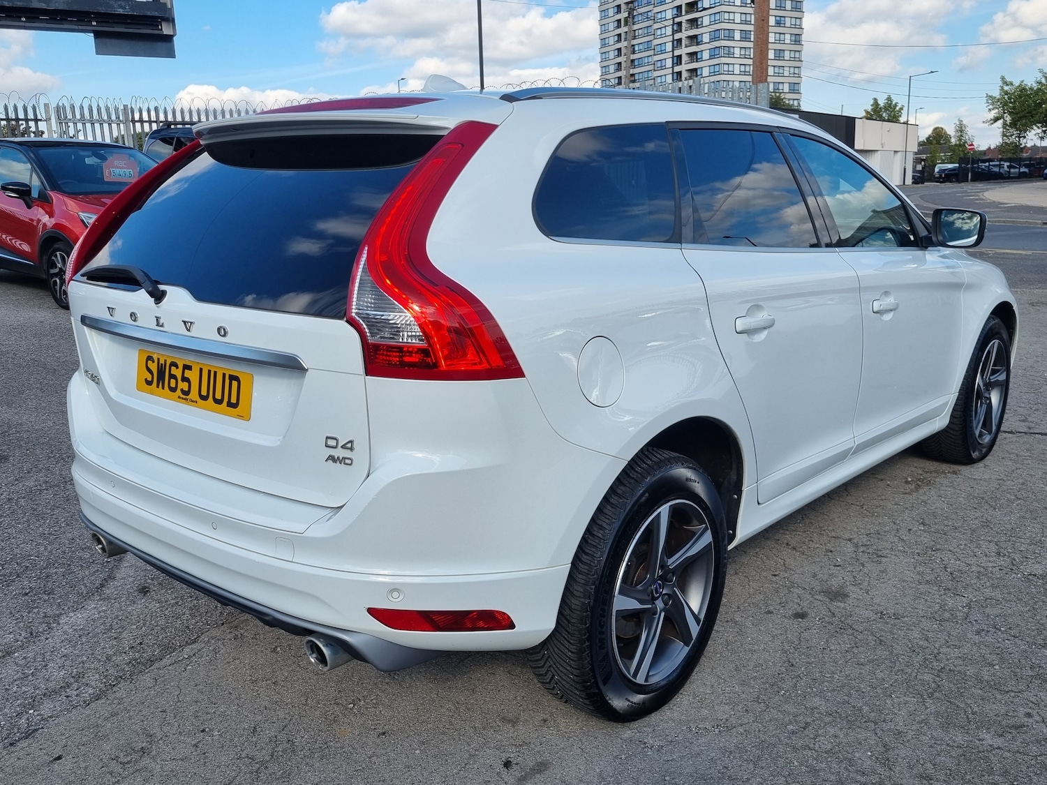 Used Volvo XC60 2015 for sale - 76096293: Photo 4