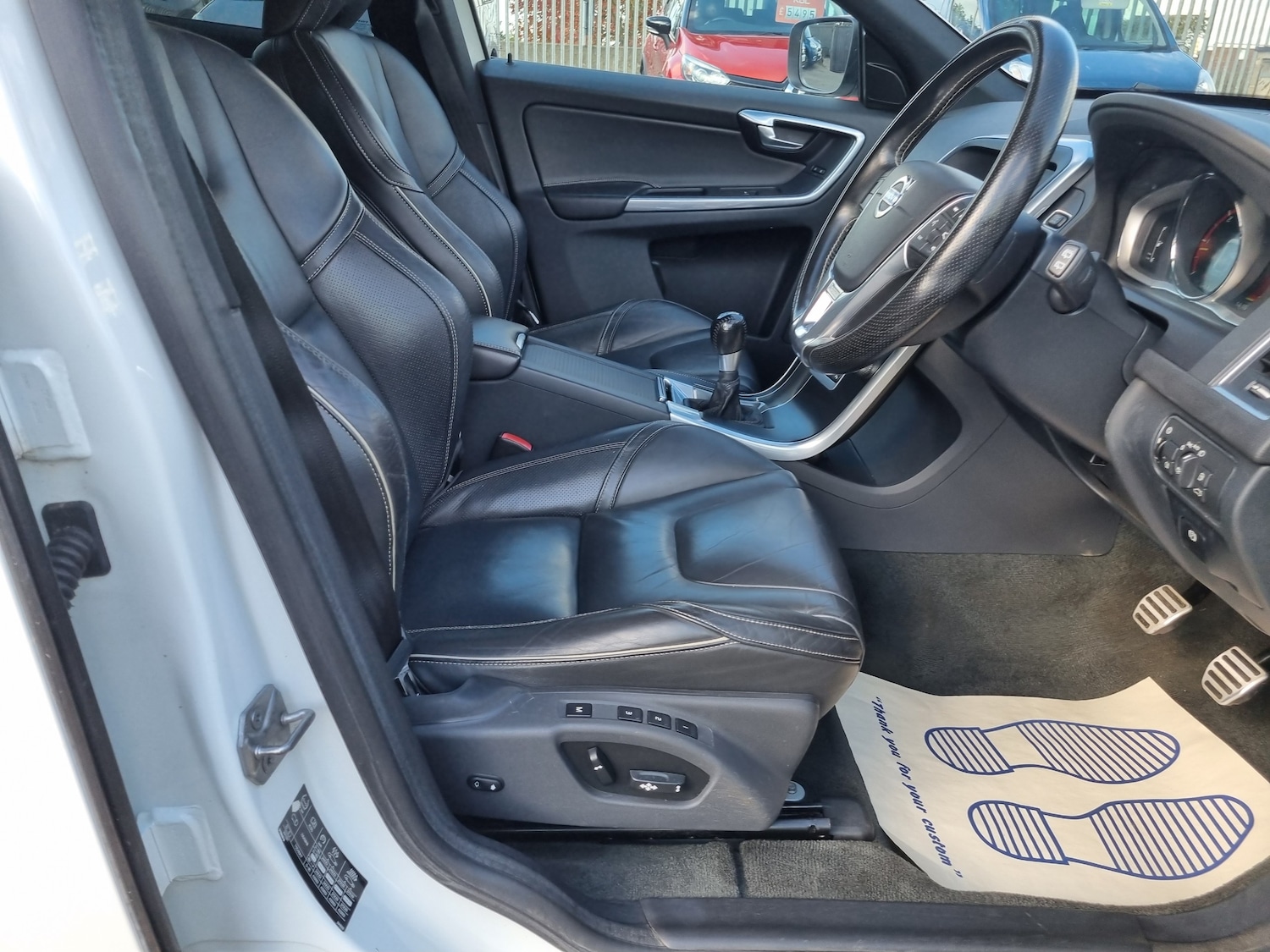 Used Volvo XC60 2015 for sale - 76096293: Photo 6