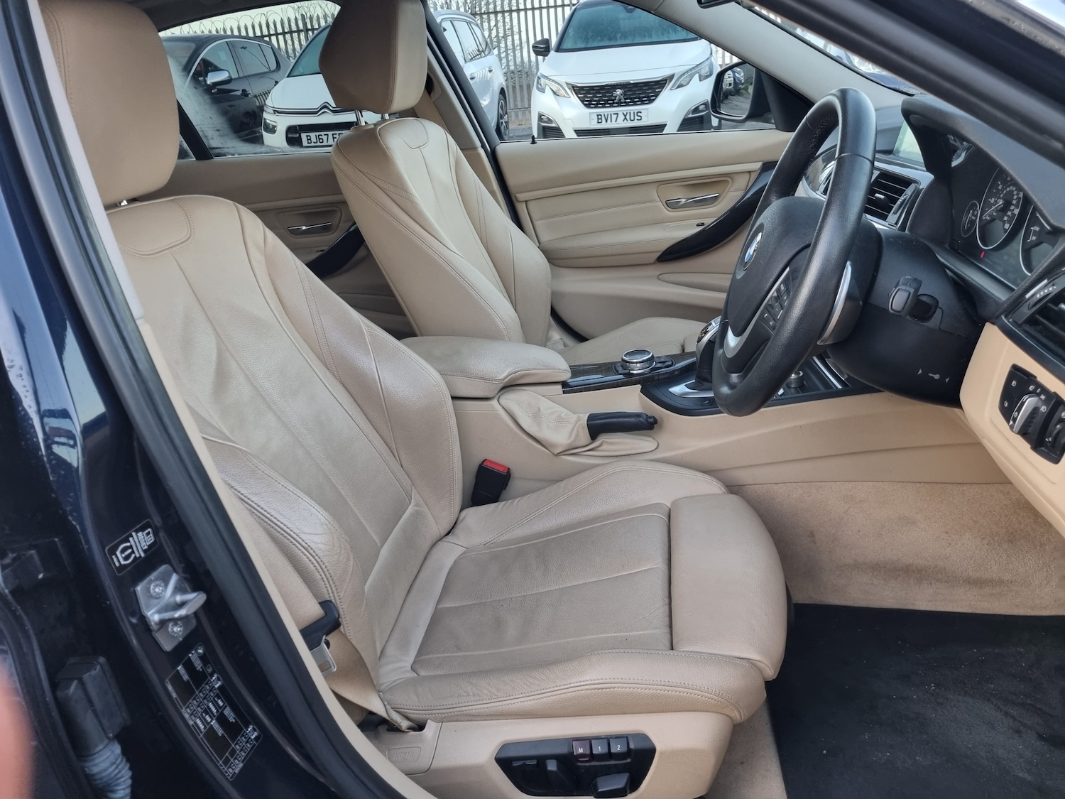 Used BMW 3 Series 2014 for sale - 76804324: Photo 2