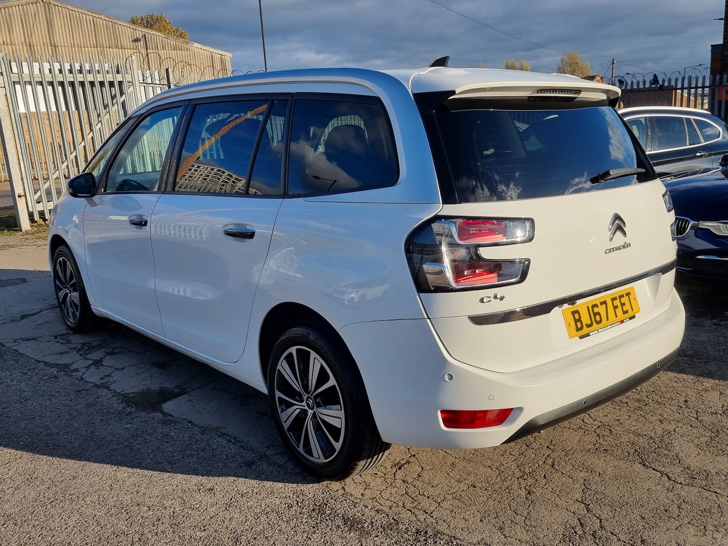 Used Citroen C4 Grand Picasso 2017 for sale - 76528751: Photo 4