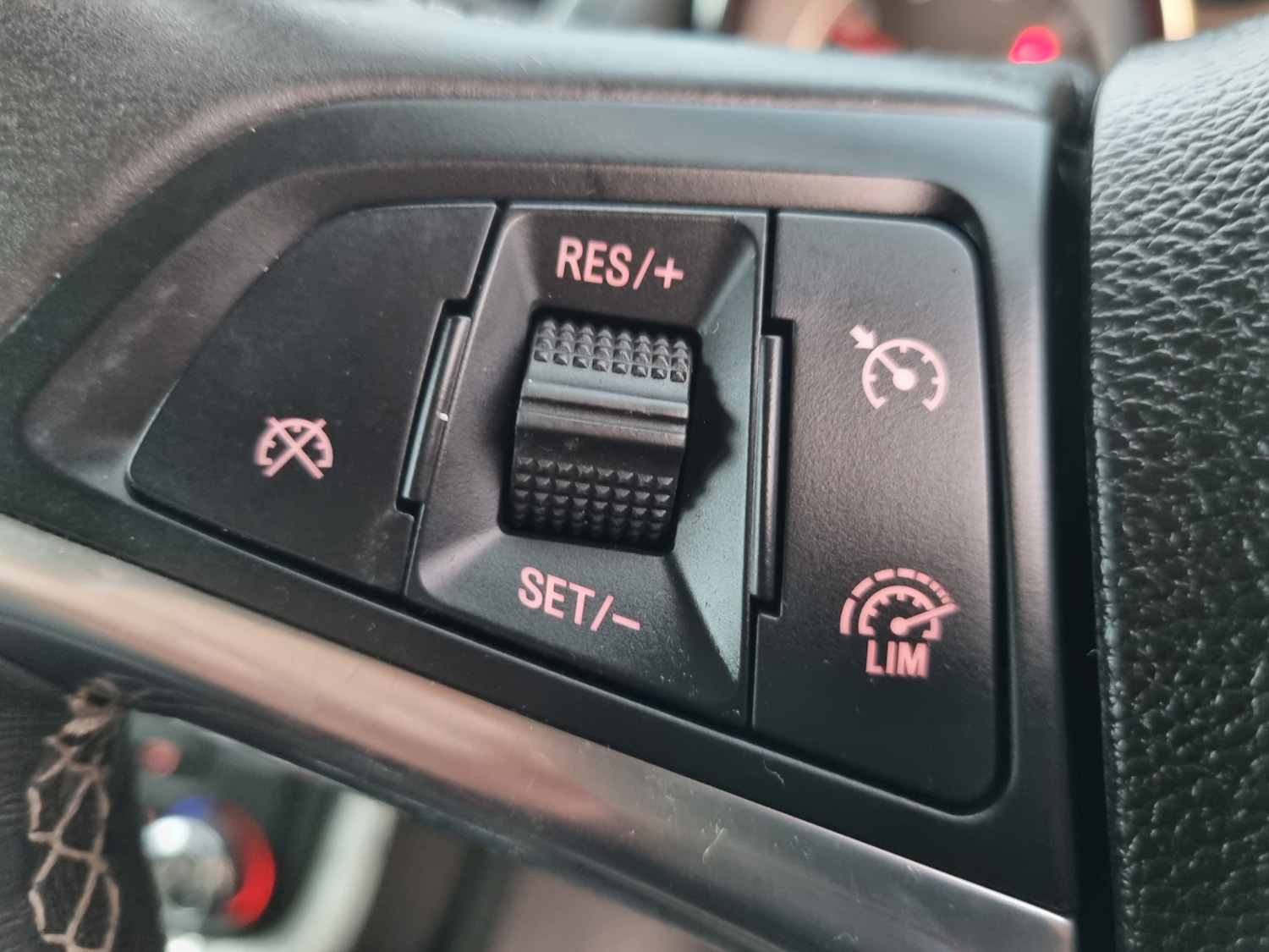 Used Vauxhall Mokka 2014 for sale - 76653922: Photo 17