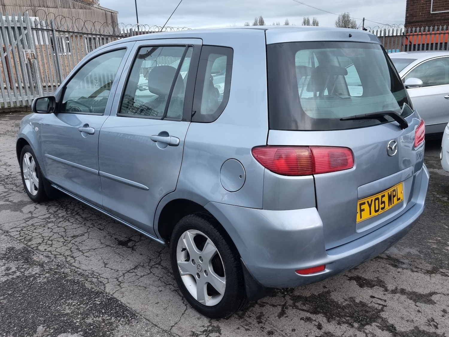 Used Mazda Mazda2 2005 for sale - 76586768: Photo 4