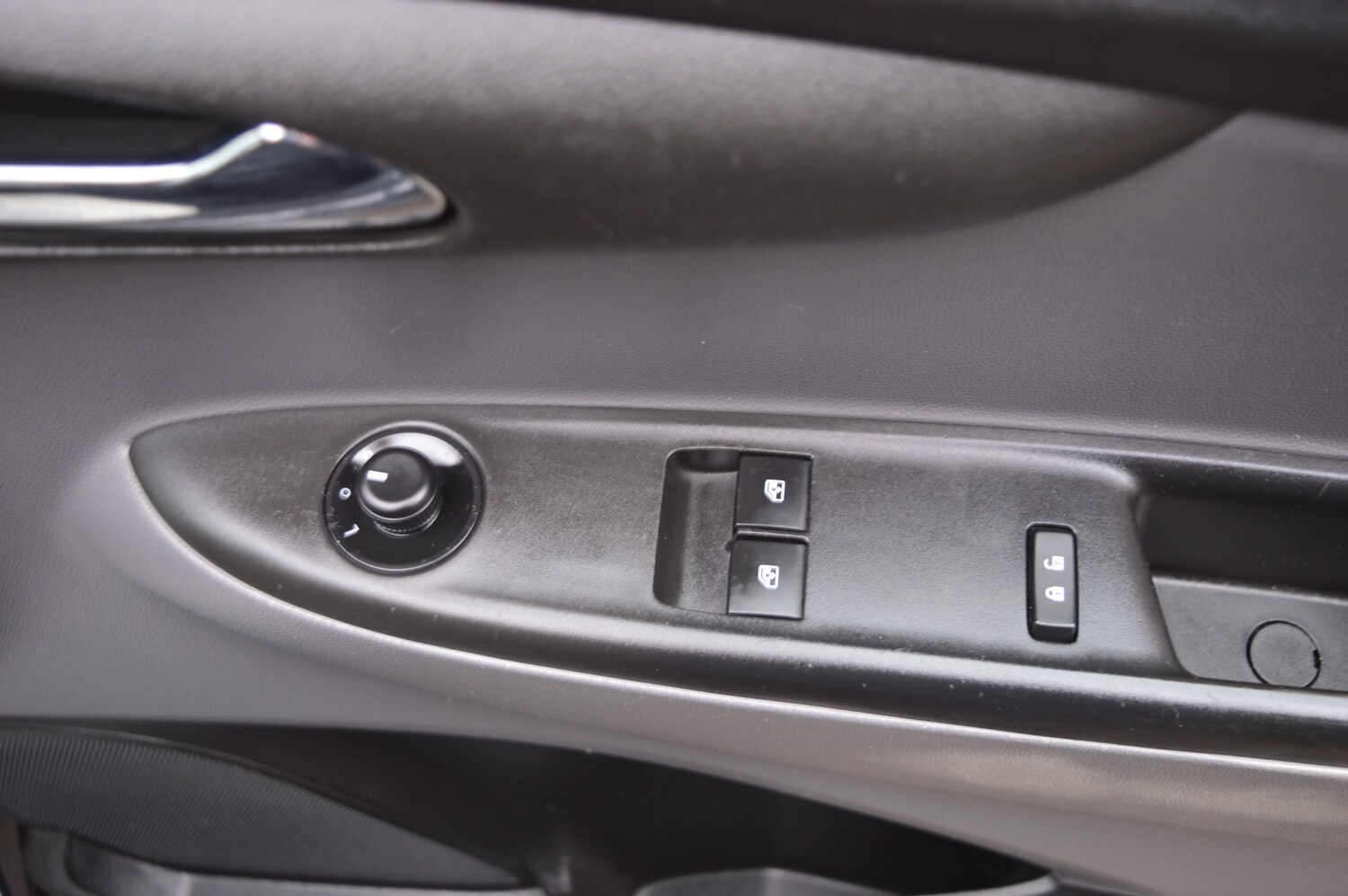 Used Vauxhall Viva 2016 for sale - 77608073: Photo 15