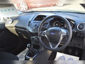 Used Ford Fiesta 2013 for sale - 77688225: Photo