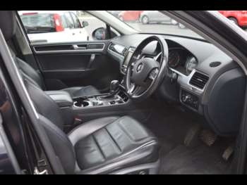 Used Volkswagen Touareg 2012 for sale - 74704101: Photo