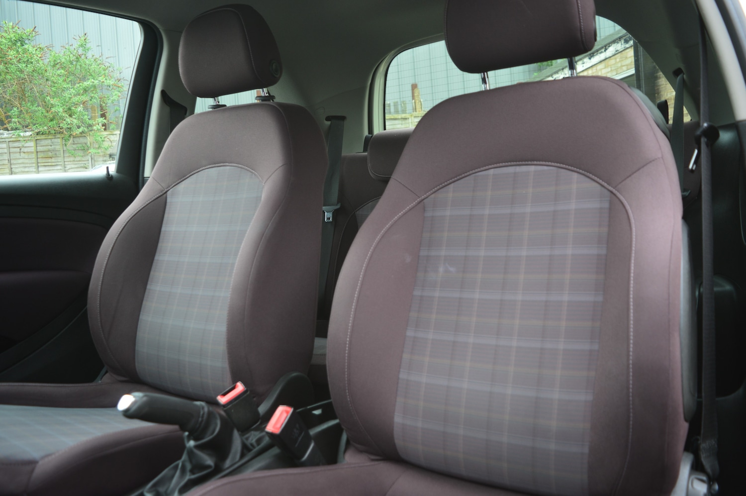 Used Vauxhall ADAM 2013 for sale - 78210536: Photo 4