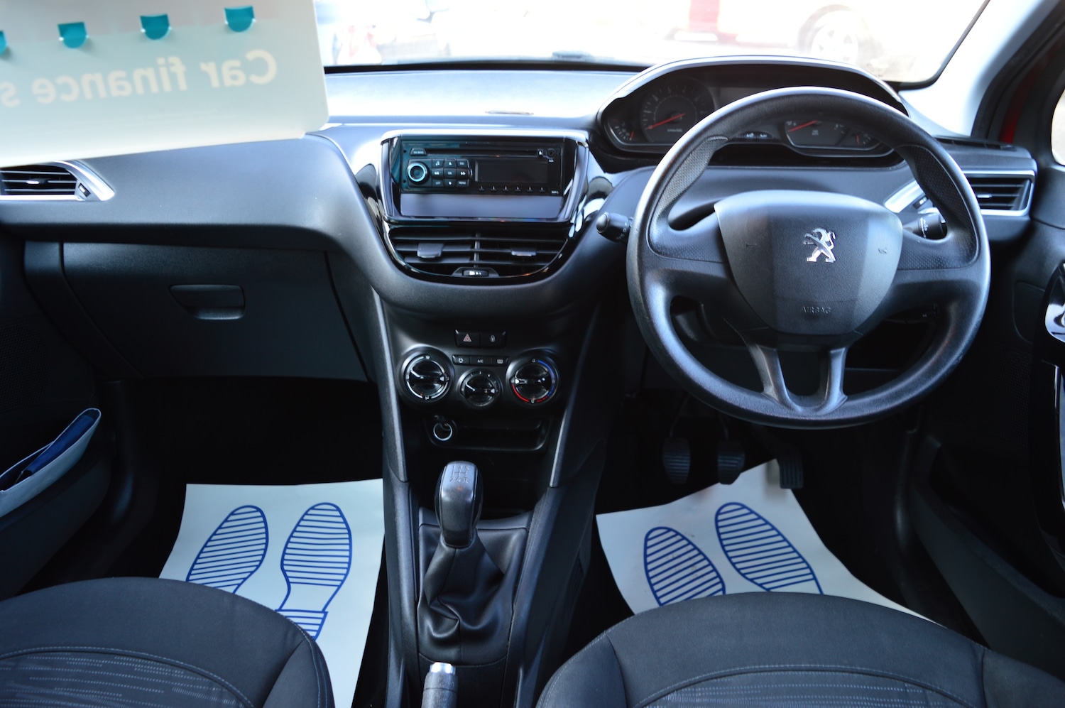 Used Peugeot 208 2013 for sale - 77976112: Photo 5