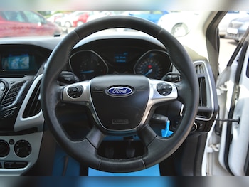 Used Ford Focus 2013 for sale - 78745866: Photo
