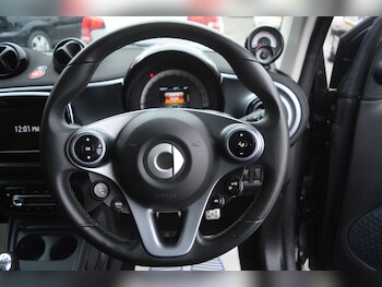 Used smart fortwo 2018 for sale - 76246078: Photo 3