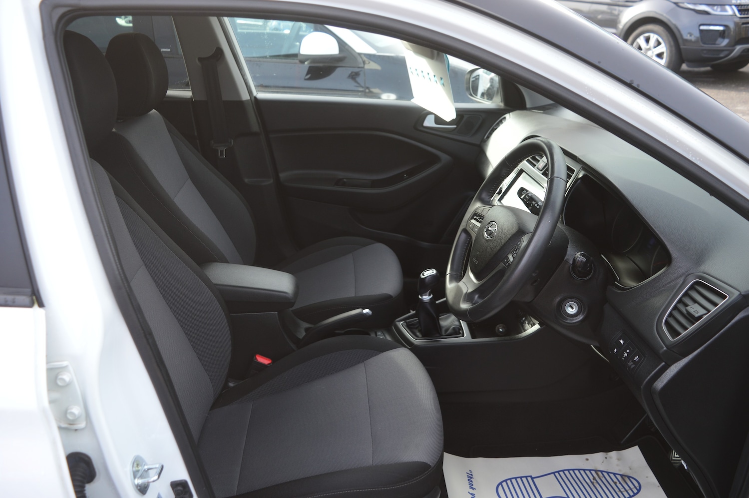 Used Hyundai i20 2020 for sale - 76405831: Photo 7