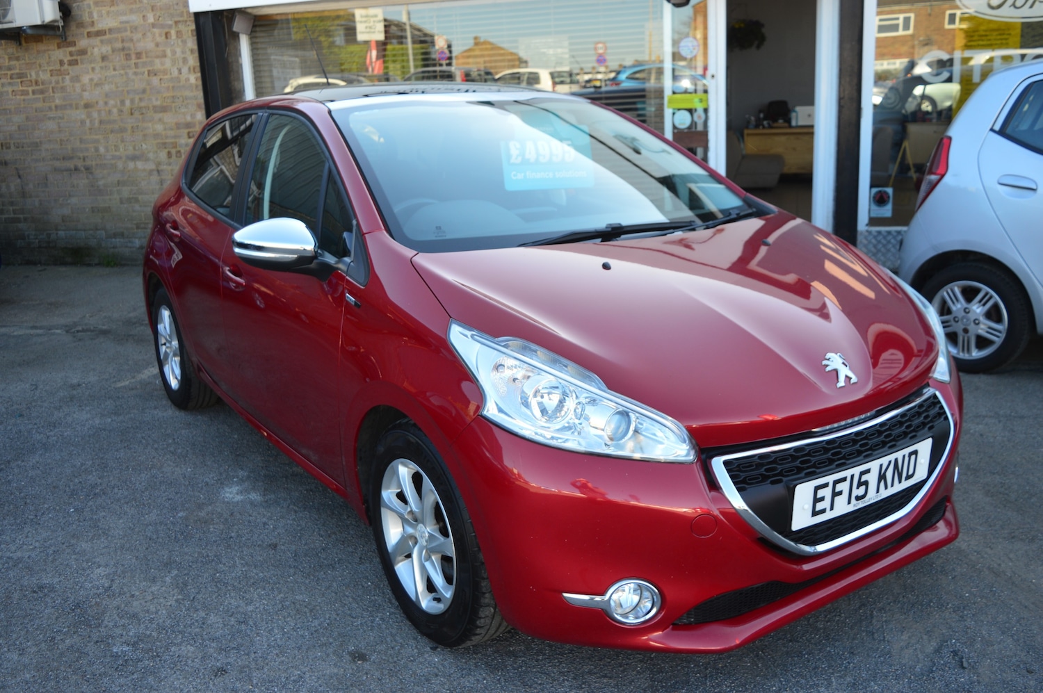 Used Peugeot 208 2015 for sale - 78154820: Photo 1