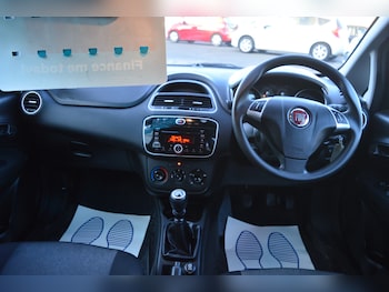 Used Fiat Punto 2016 for sale - 77919118: Photo