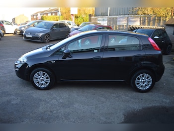 Used Fiat Punto 2016 for sale - 77919118: Photo