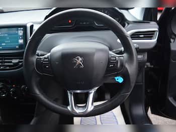 Used Peugeot 208 2016 for sale - 79719344: Photo