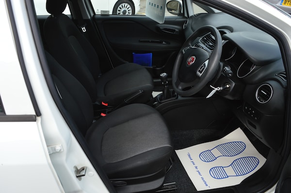 Used Fiat Punto 2016 for sale - 75421726: Photo 11