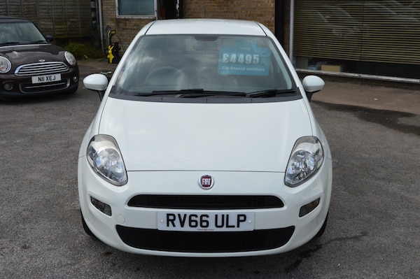 Used Fiat Punto 2016 for sale - 75421726: Photo 2