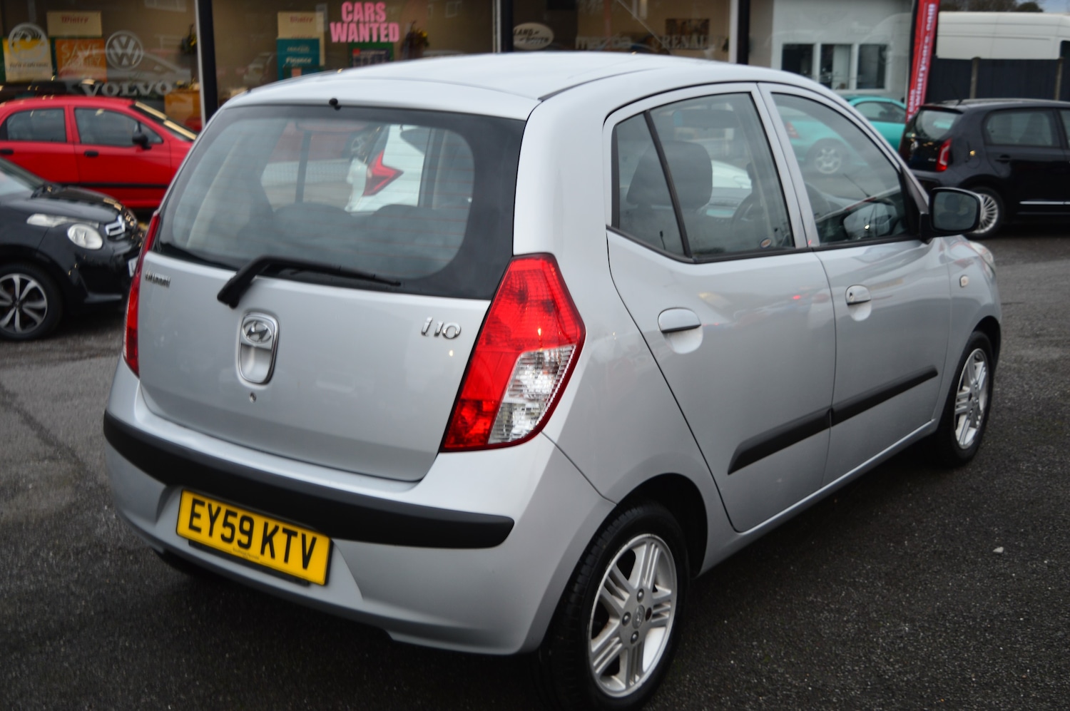 Used Hyundai i10 2009 for sale - 77631353: Photo 9