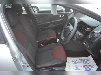 Used Renault Clio 2014 for sale - 76505101: Photo