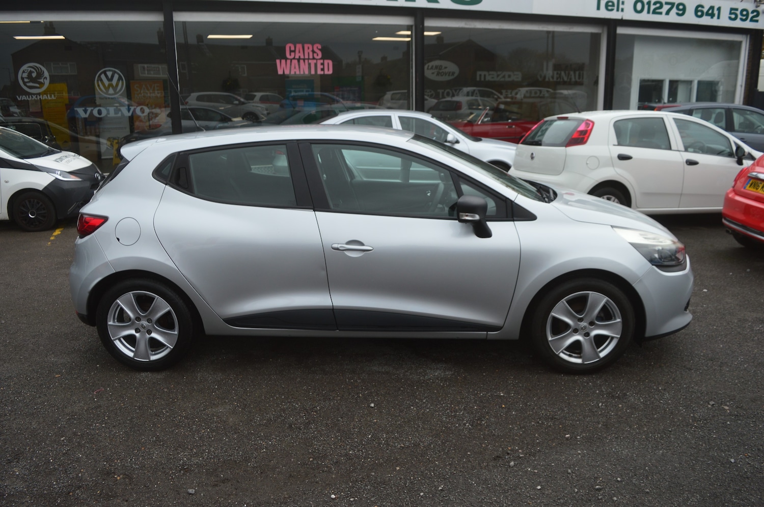 Used Renault Clio 2014 for sale - 76505101: Photo 8