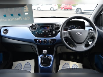 Used Hyundai i10 2014 for sale - 75561313: Photo