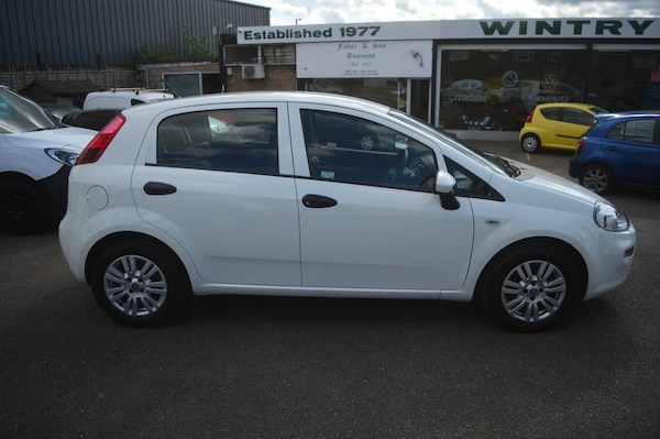 Used Fiat Punto 2018 for sale - 75044408: Photo 5