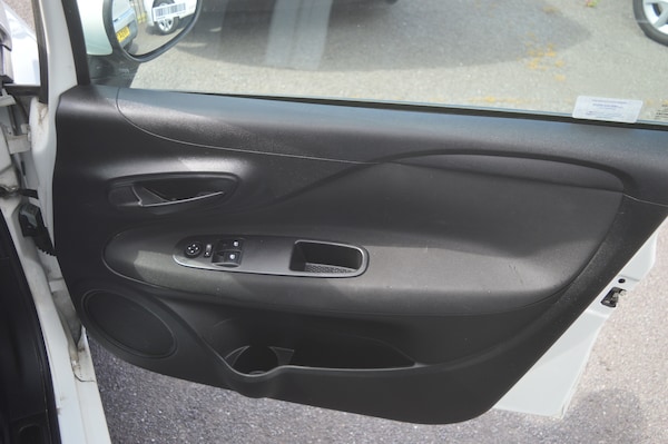 Used Fiat Punto 2018 for sale - 75044408: Photo 9