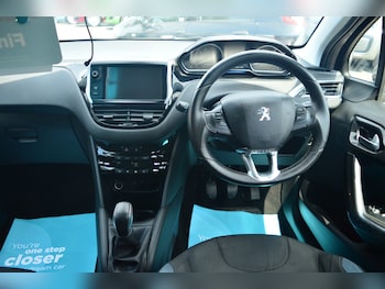 Used Peugeot 208 2013 for sale - 78502277: Photo