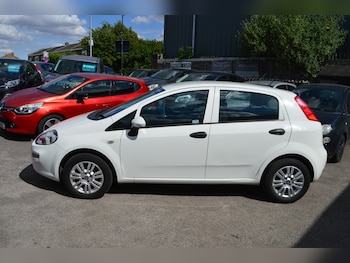 Used Fiat Punto 2017 for sale - 79059926: Photo