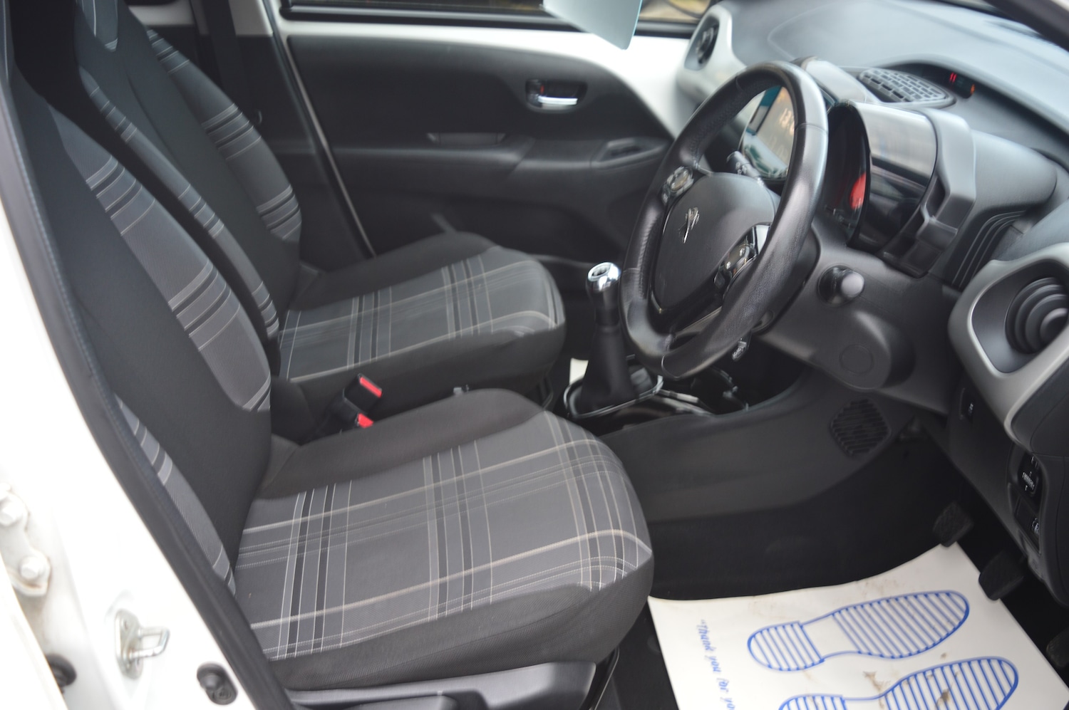 Used Peugeot 108 2018 for sale - 76949778: Photo 10