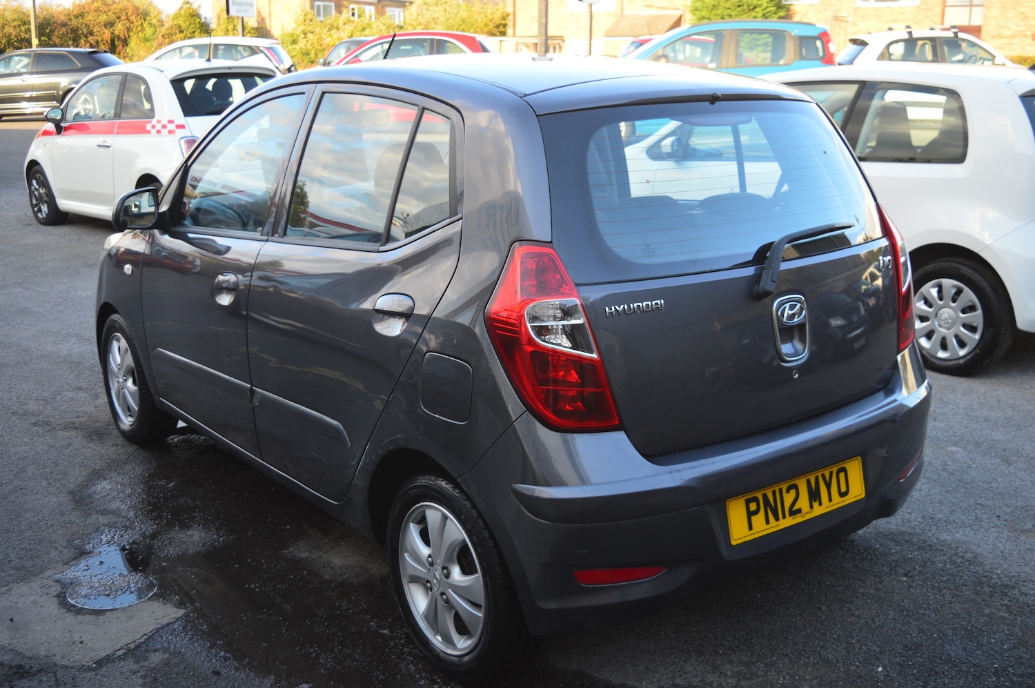 Used Hyundai i10 2012 for sale - 76093571: Photo 2