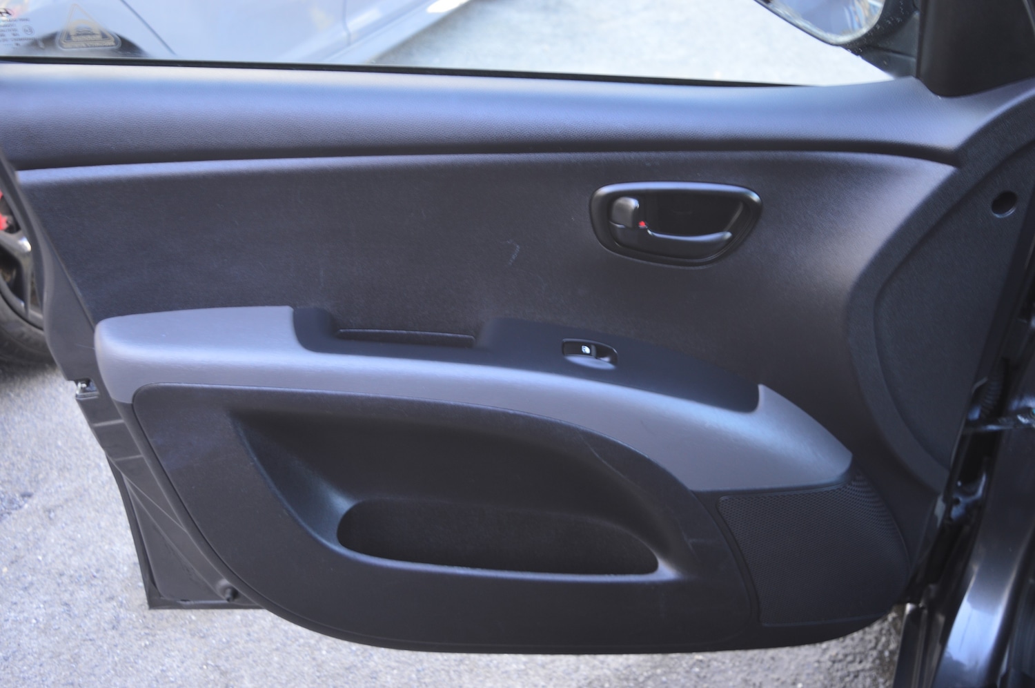 Used Hyundai i10 2012 for sale - 76093571: Photo 8