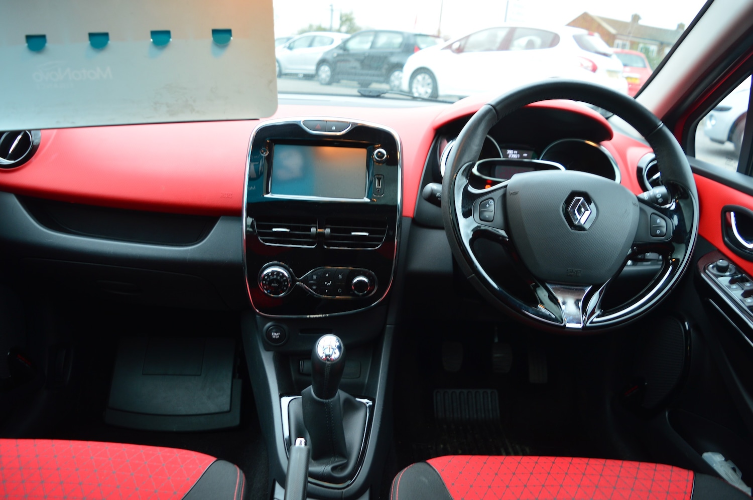 Used Renault Clio 2013 for sale - 77679769: Photo 3